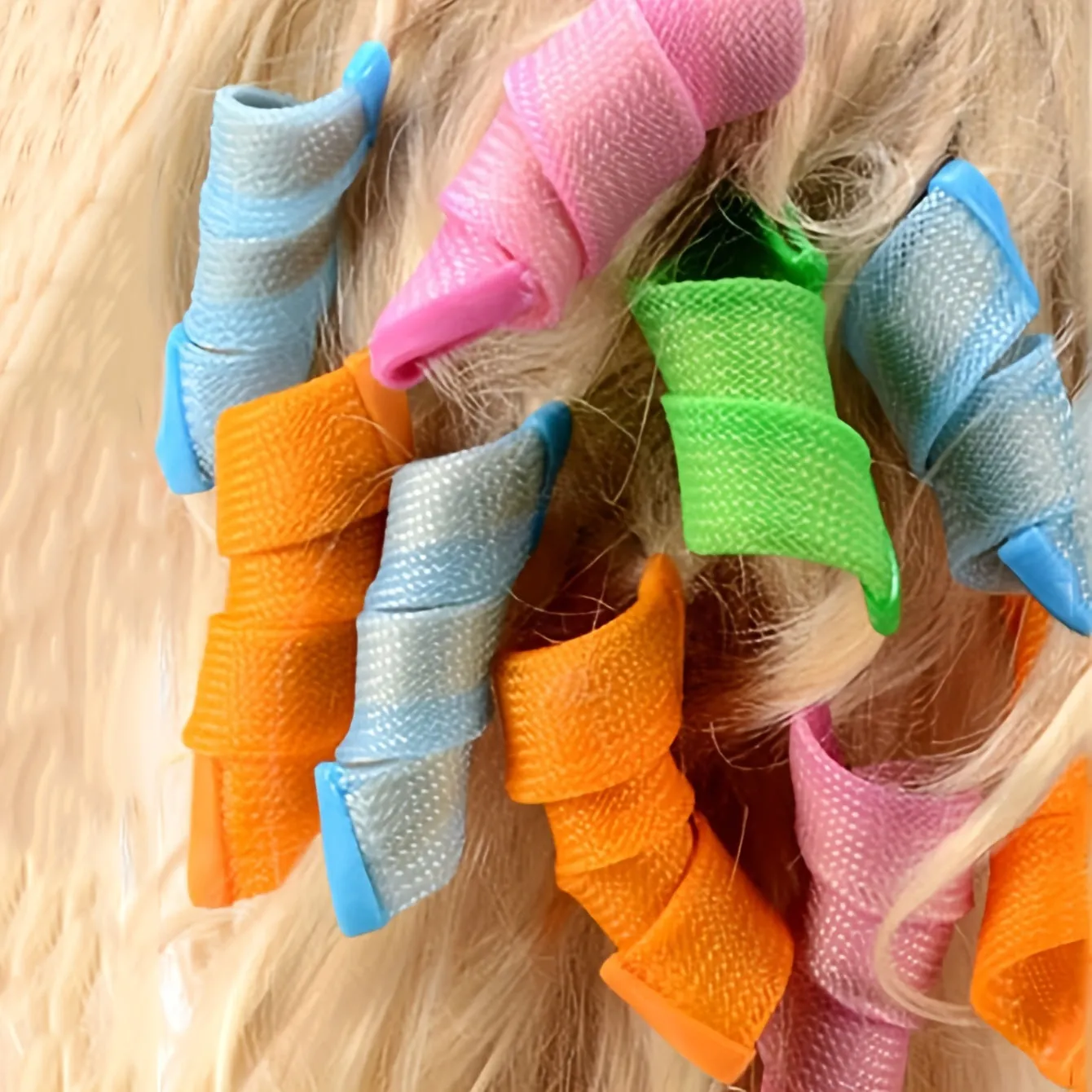 Magic Heatless Spiral Curls Kit with Styling Hooks  Rollers