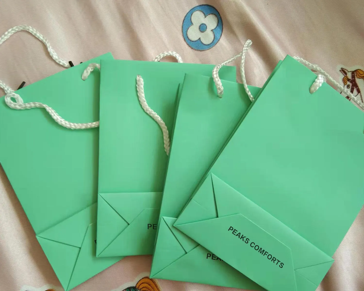 PEAKS COMFORTS paper shopping bag,light green Kraft Paper Gift Bags with Handles Shopping Bag