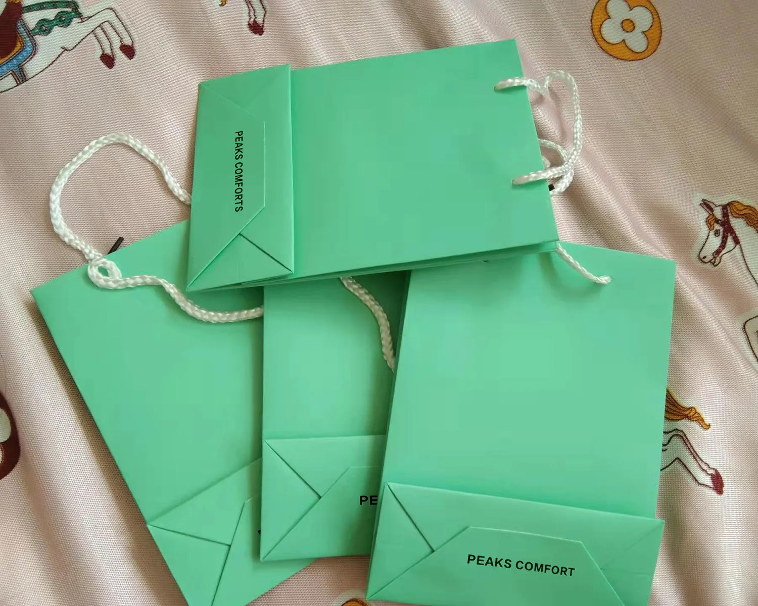 PEAKS COMFORTS paper shopping bag,light green Kraft Paper Gift Bags with Handles Shopping Bag
